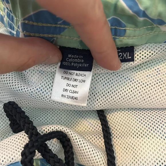 Vineyard Vines men’s green and blue lined swim trunks shorts size 2XL - Picture 8 of 10